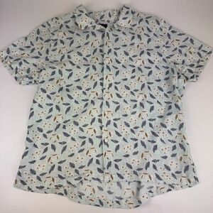 UNTUCKit Blue and Tan Leaf Print Casual Button Down Shirt